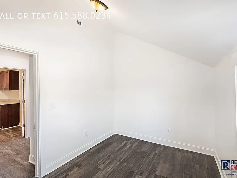 307 W 13th St — Photo 19