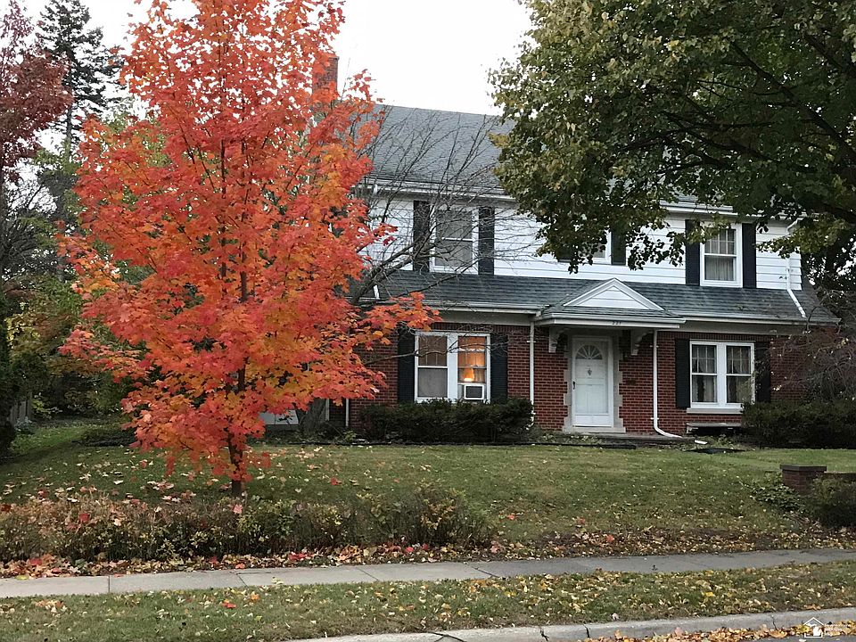 1st image of 221 Hollywood Dr
