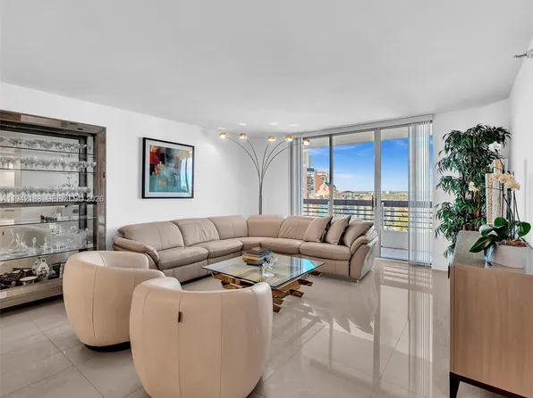 3530 Mystic Pointe Dr APT 2502, Aventura, FL 33180