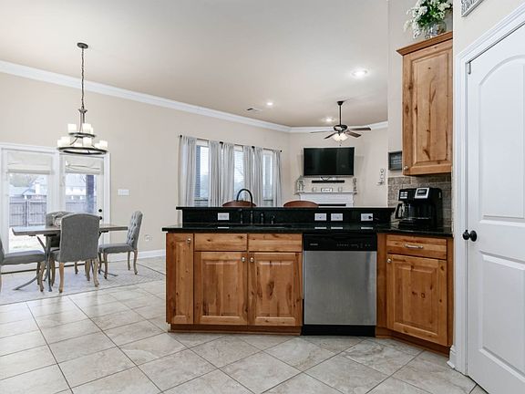 4th image of 18148 Old Reserve Dr