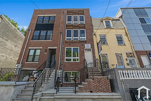 2 bed, 800 sqft, $1,575 — Photo 3