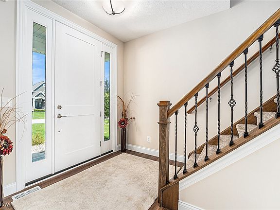 3rd image of 8186 Lilly Ln