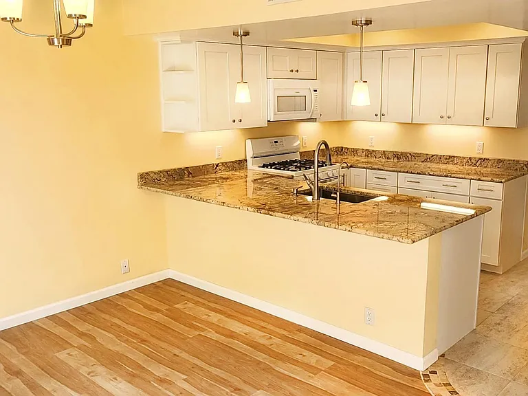 3676 Constellation Rd — Photo 8