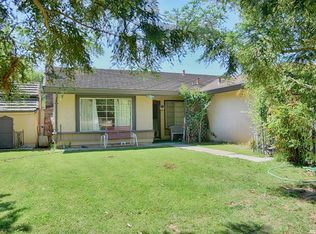 8972 Castle Park Dr, Elk Grove, CA 95624