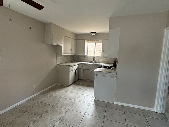 4th image of 183 N Hemet St
