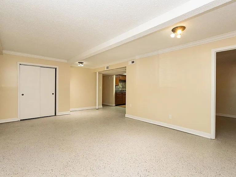 1309 Labrea Dr #B — Photo 6
