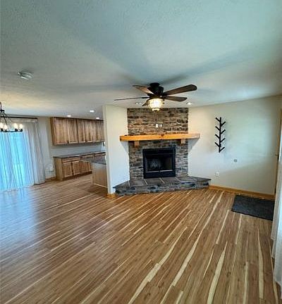 4th image of 4071 Rosehill Dr