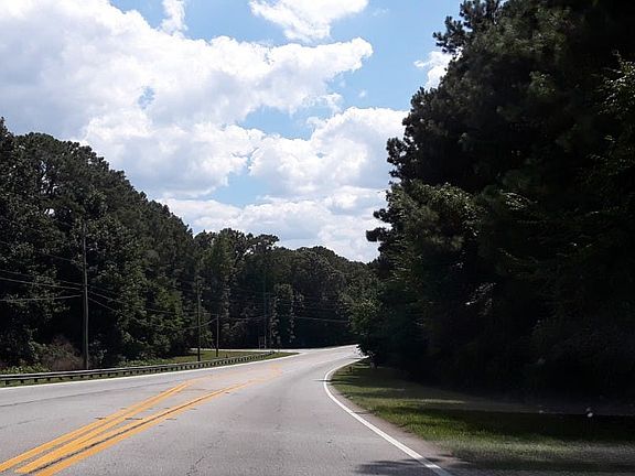 4th image of 3298 Highway 138 SW