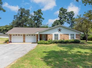 1340 W George Richey Rd, Gladewater, TX 75647