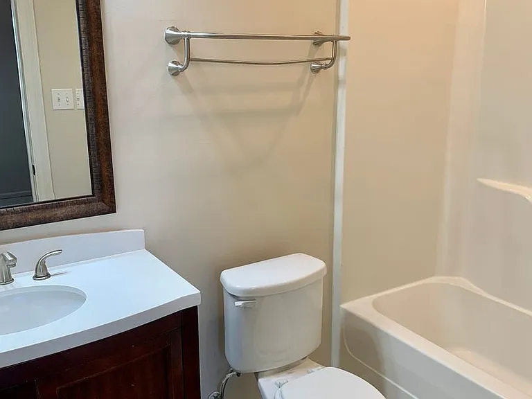 109 Ella St — Photo 13