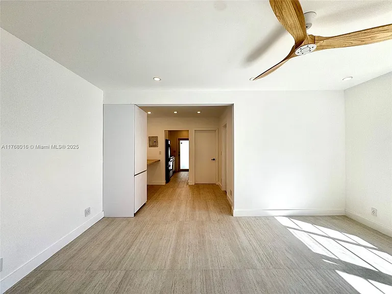 6944 Byron Ave #1 — Photo 11