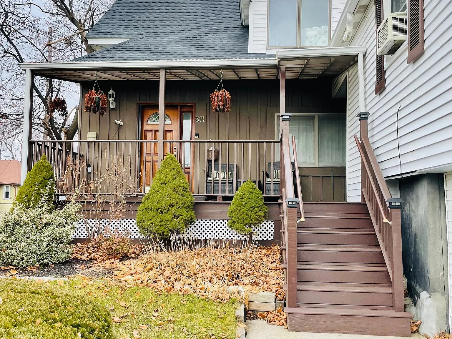 331 Newton St — Photo 4
