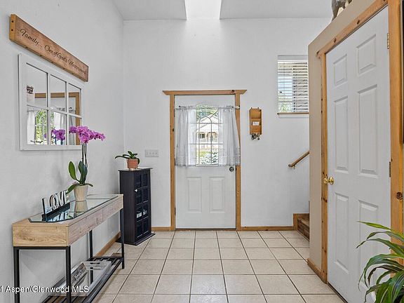 5th image of 1482 Graham Ct