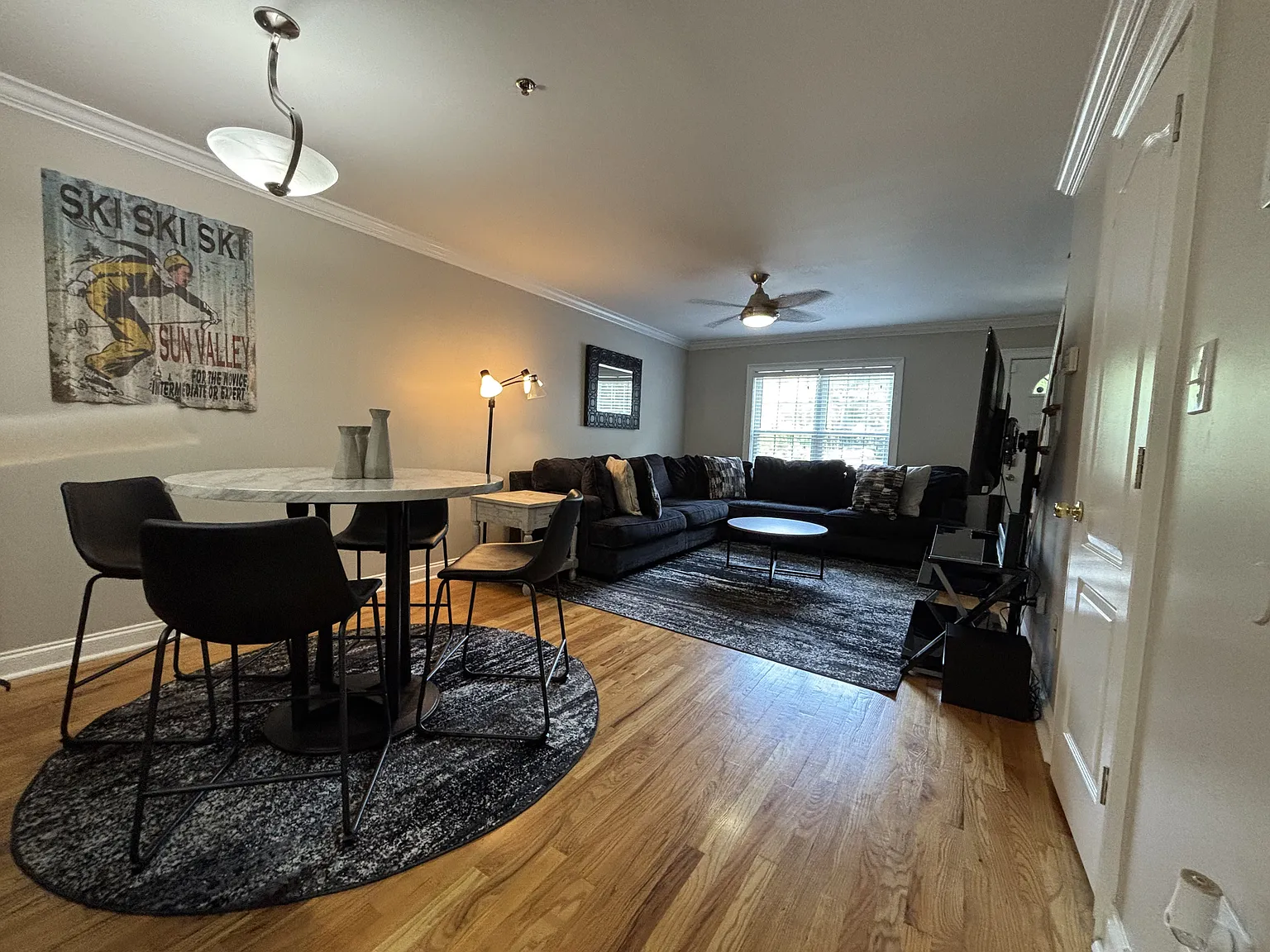 2 bed, 2.5 bath, 1275 sqft, $1,800 — Photo 4