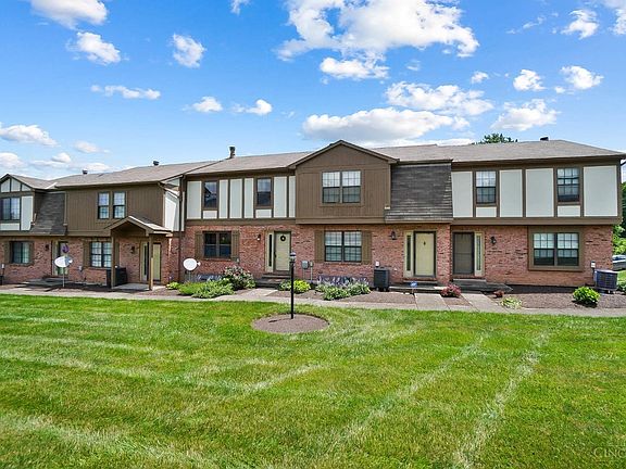 2nd image of 13 Fairgreen Cir