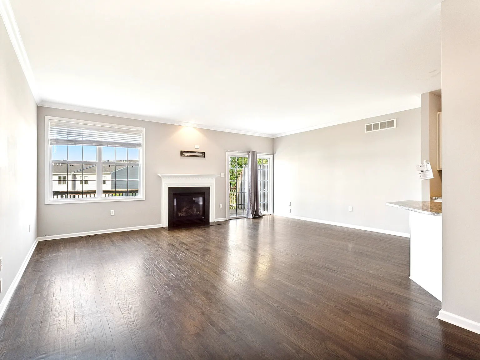 632 Onward Ave — Photo 4