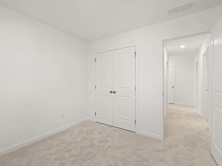 966 Evergreen Rd — Photo 5
