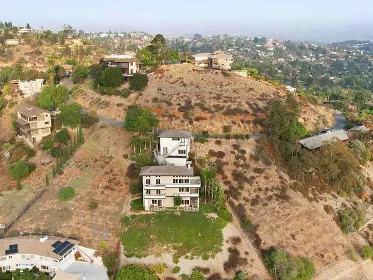 4350 Alta Mira Dr — Photo 14