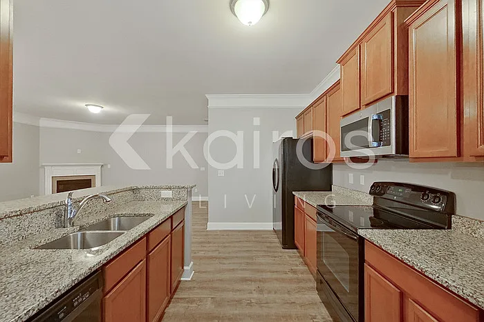 141 Whitton Ct — Photo 10