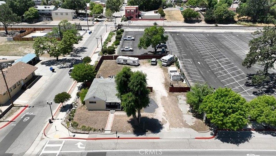 1st image of 2103 Riverside Ave