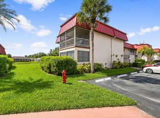 12024 W Greenway Dr APT 101, Royal Palm Beach, FL 33411