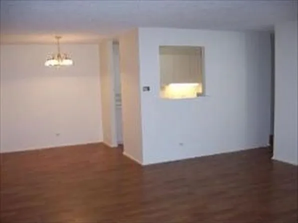 1116 S New Wilke Rd Unit 2-104, Arlington Heights, IL 60005