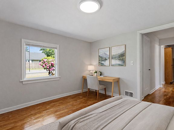 5th image of 11466 Park Ave S