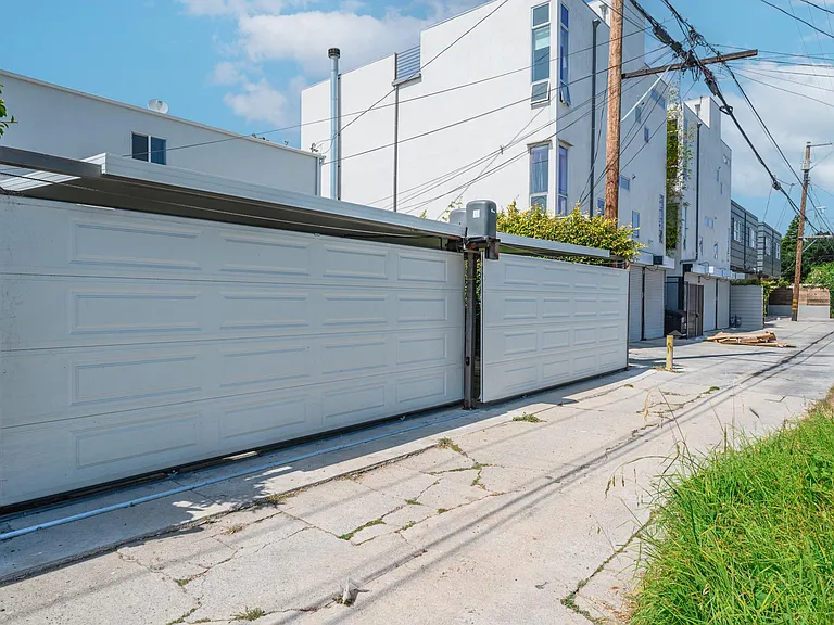 534 Broadway St #2 — Photo 7