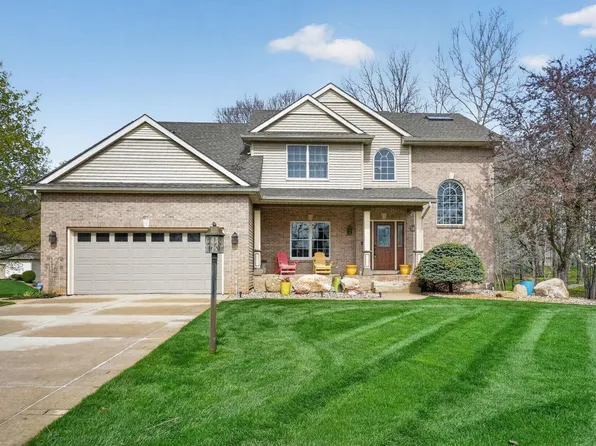 51801 Vance Vista Ct, South Bend, IN 46628