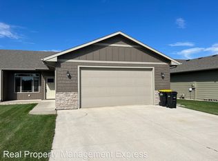 7115 S Hanson Ave, Sioux Falls, SD 57108