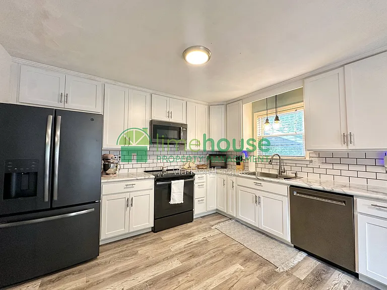 5 Baywood Ln — Photo 5