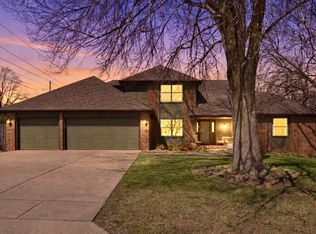 1811 E Vincent Drive, Springfield, MO 65804