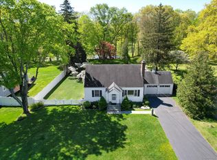 41 Stonybrook Rd, Norwalk, CT 06851