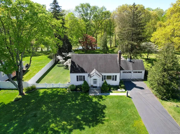 41 Stony Brook Road, Norwalk, CT 06851