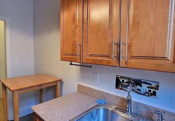 2nd image of 45-16 39th Pl #3B
