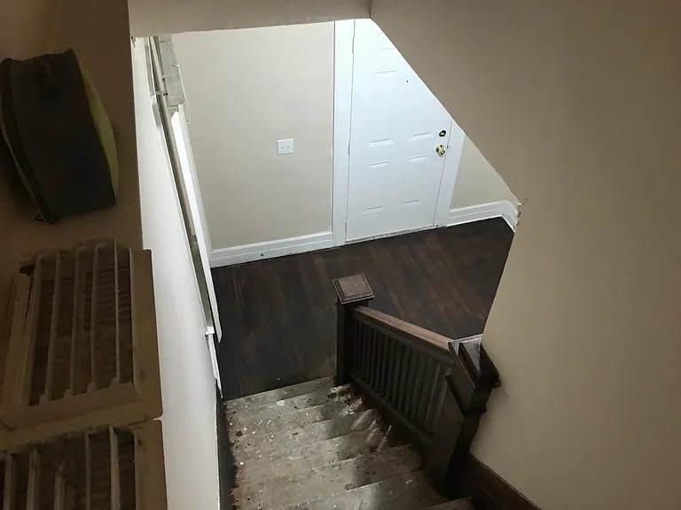 5240 S Clarendon St #5240 — Photo 8