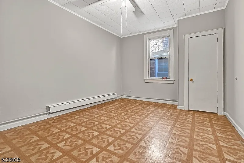 2 bed, $1,500 — Photo 4
