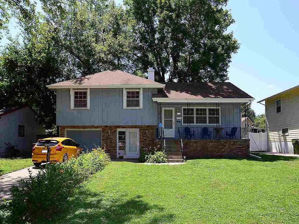 1st image of 8807 S Glenview Dr