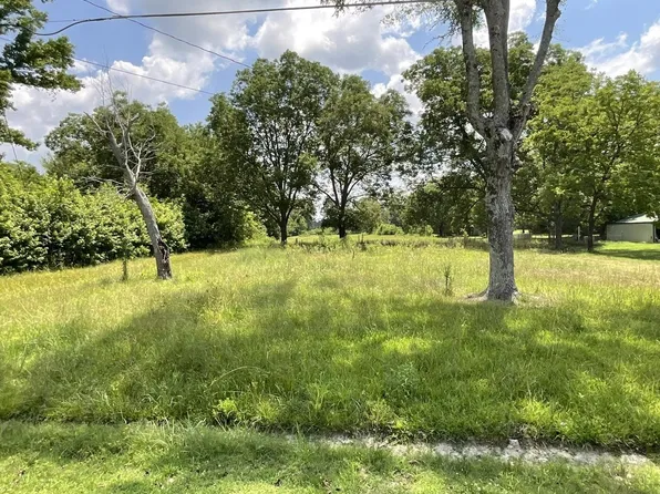 535 Old Highway 125, Bolivar, TN 38008