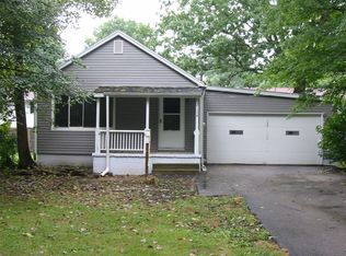 2124 Conwill Rd, Stow, OH 44224