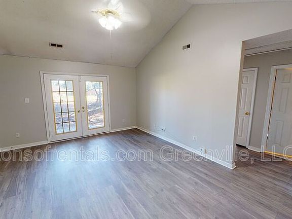 2nd image of 1552 Shoally Creek Rd