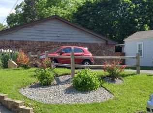 1010 Beech St, Valparaiso, IN 46383