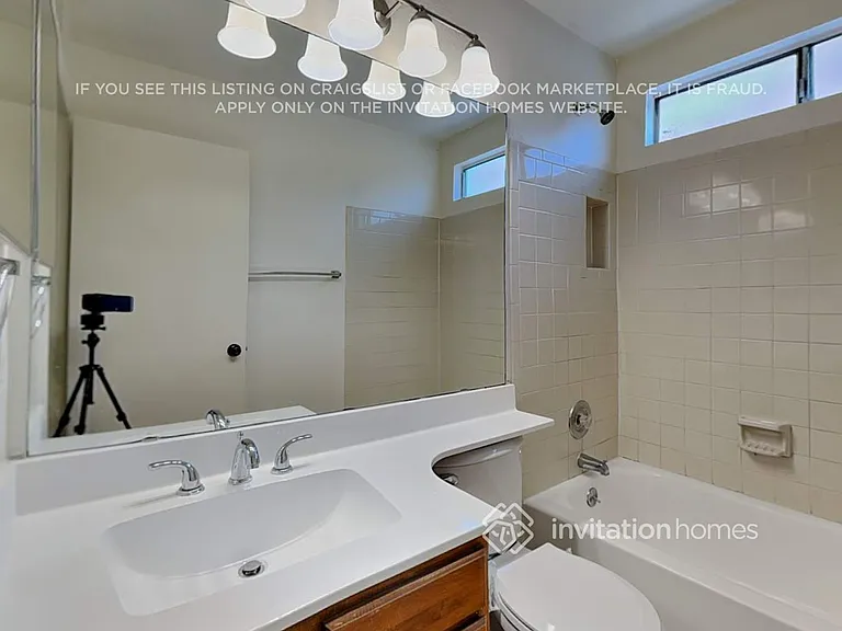1102 E Utopia Rd — Photo 15