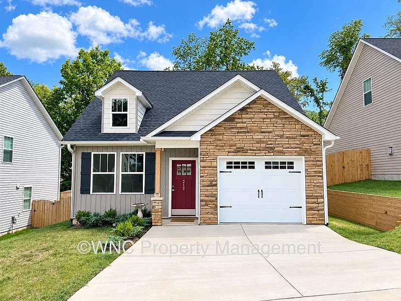 212 Rockrose Ct