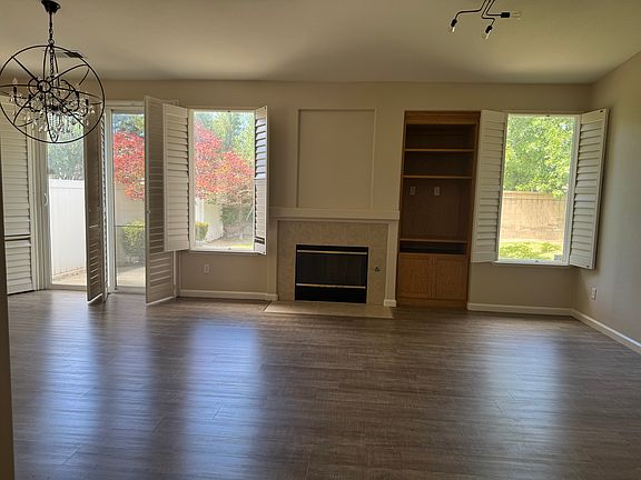 4th image of 2591 Frontier Ln