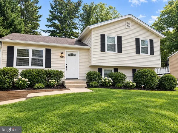 24205 Bush Hill Rd, Gaithersburg, MD 20882