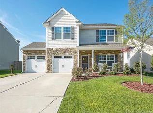 2710 Impatien Dr, Charlotte, NC 28215