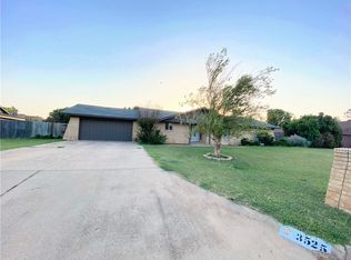 3525 Trail Dr W, Altus, OK 73521