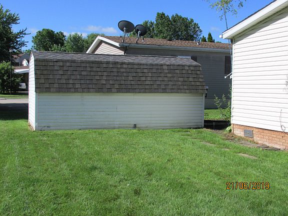 18` length of  wired shed