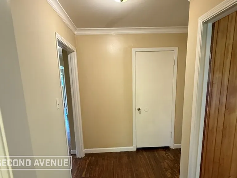 4056 Hermitage Dr — Photo 8